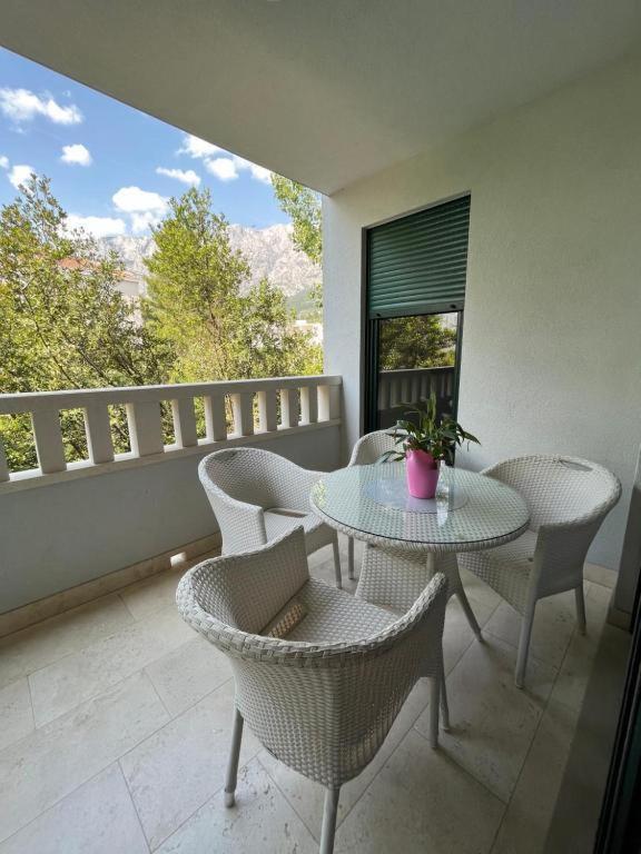 Ambasador Apartment Makarska